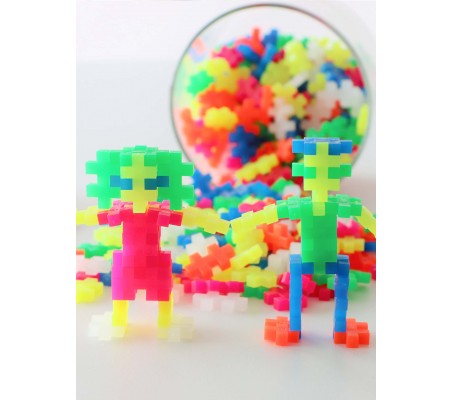 Cubo de Piezas: Neon 600 piezas  Plus-PLus